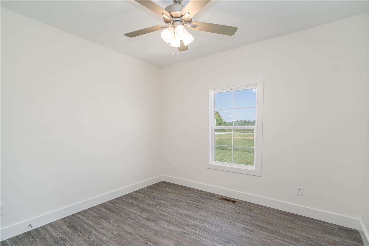 147 Greenbriar Lane Property Photo 13