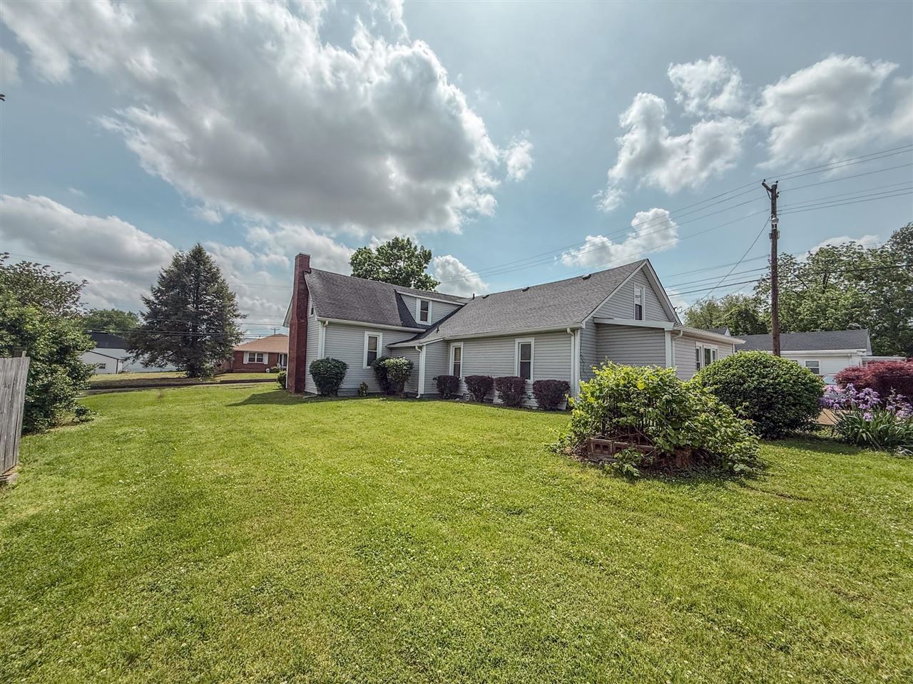 344 W Cedar Street Property Photo 8
