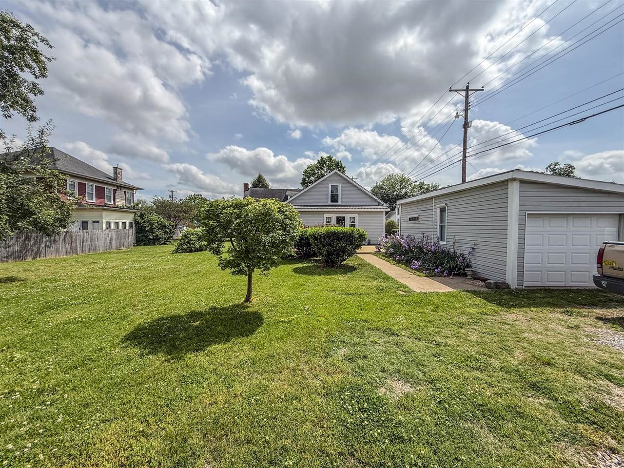 344 W Cedar Street Property Photo 11