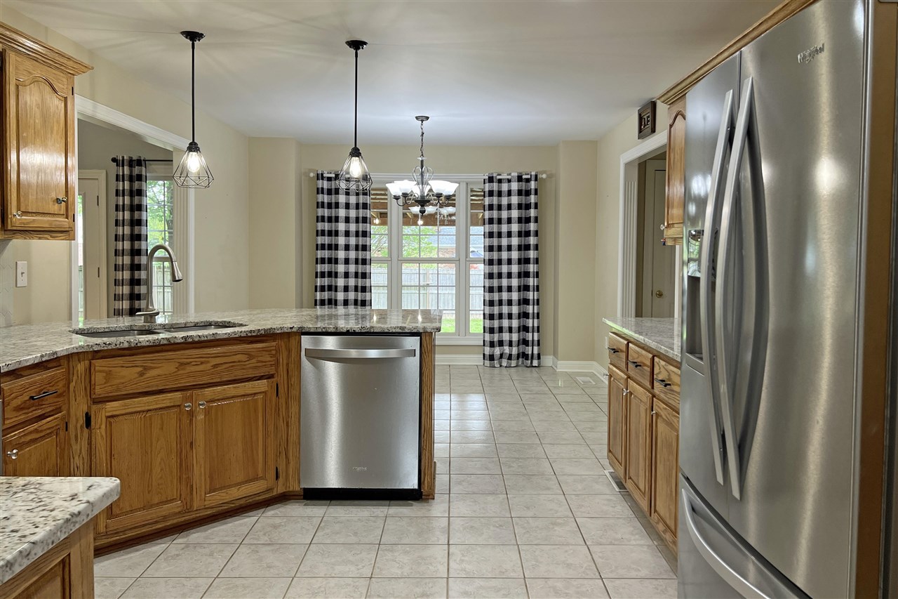 1002 Dogwood Drive Property Photo 8