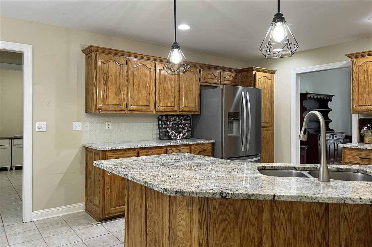 1002 Dogwood Drive Property Photo 9