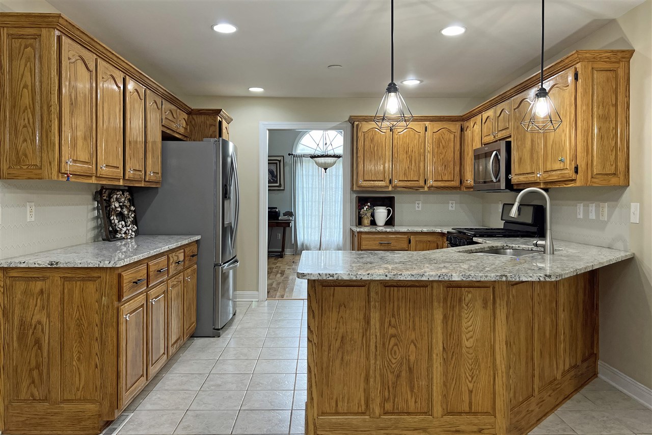 1002 Dogwood Drive Property Photo 10