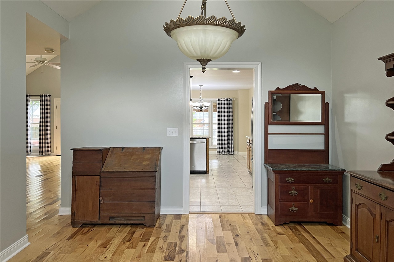 1002 Dogwood Drive Property Photo 12
