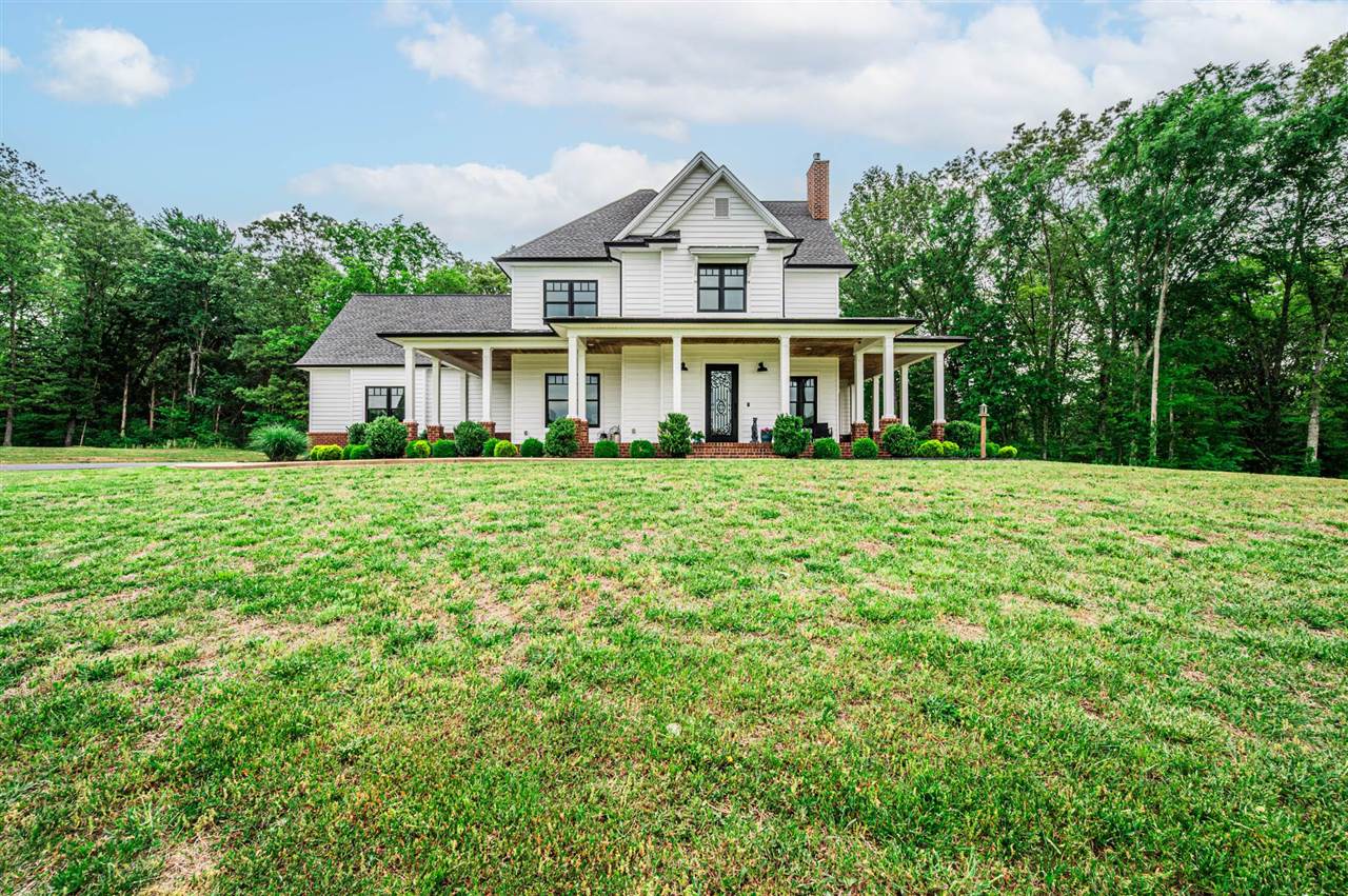 4370 Veterans Memorial Highway Property Photo 1