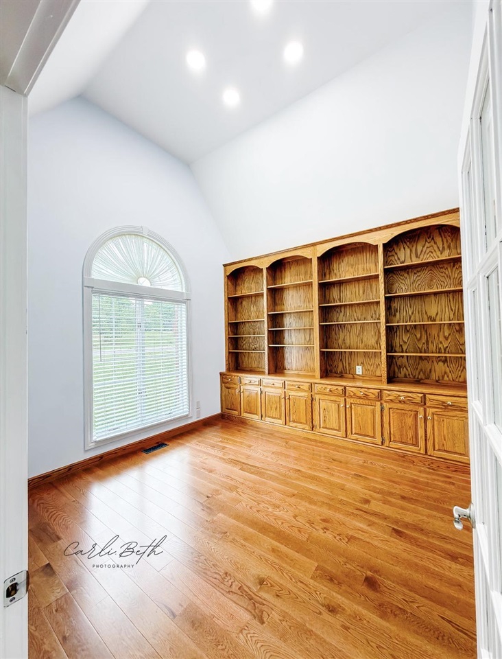 641 Vonda View Boulevard Property Photo 14