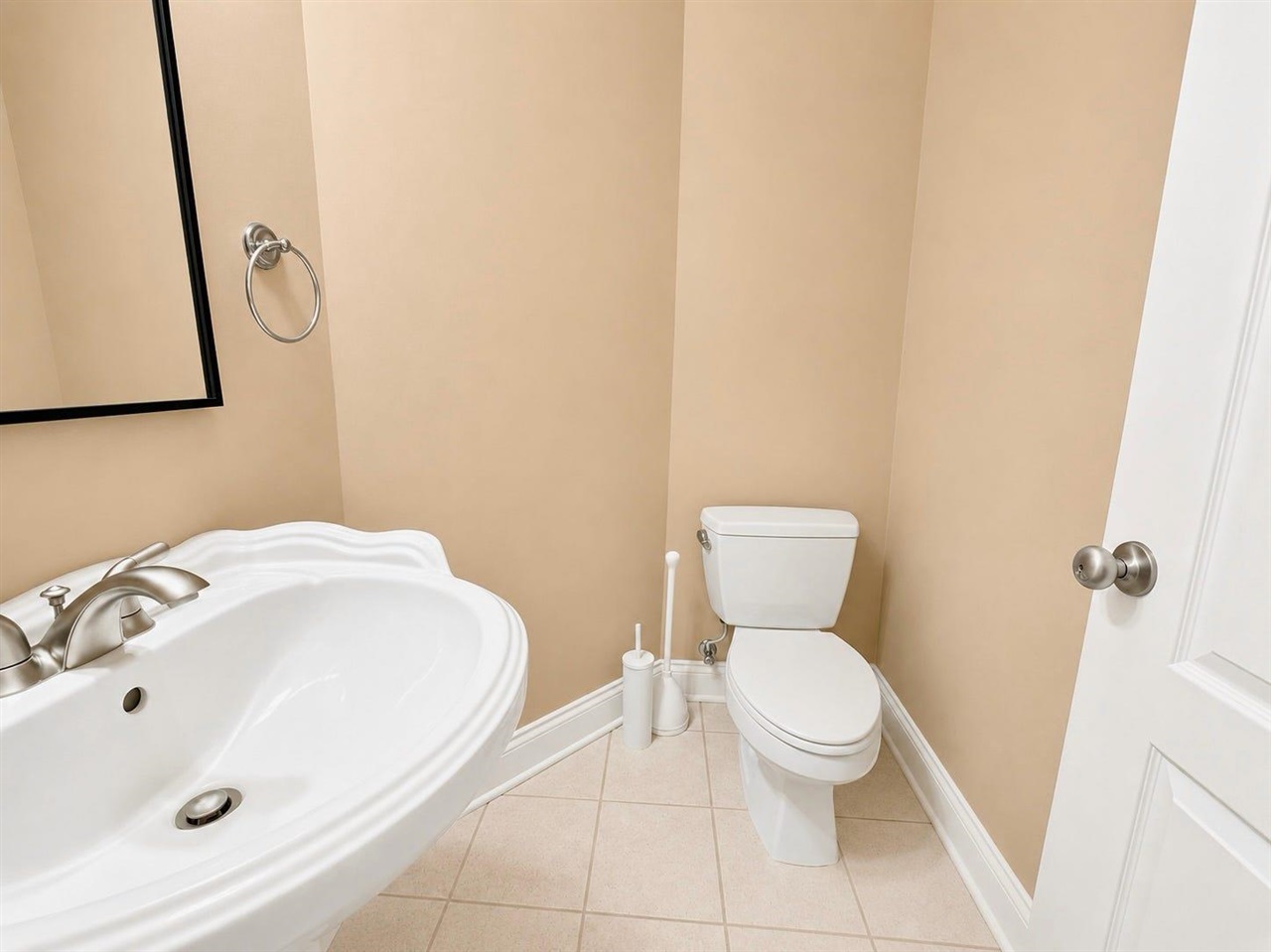 2536 Avondale Drive Property Photo 24