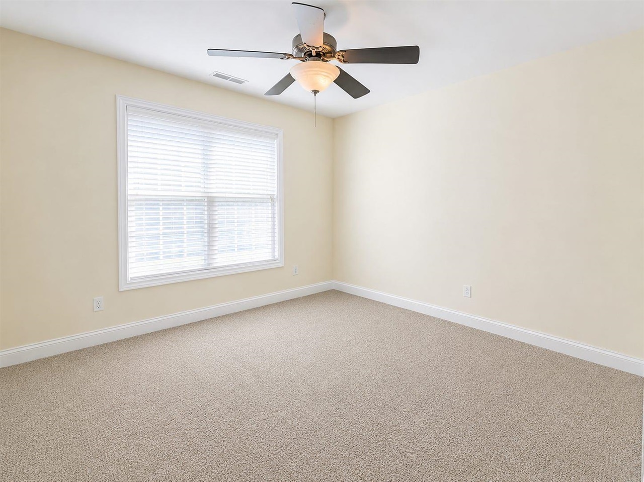 2536 Avondale Drive Property Photo 32