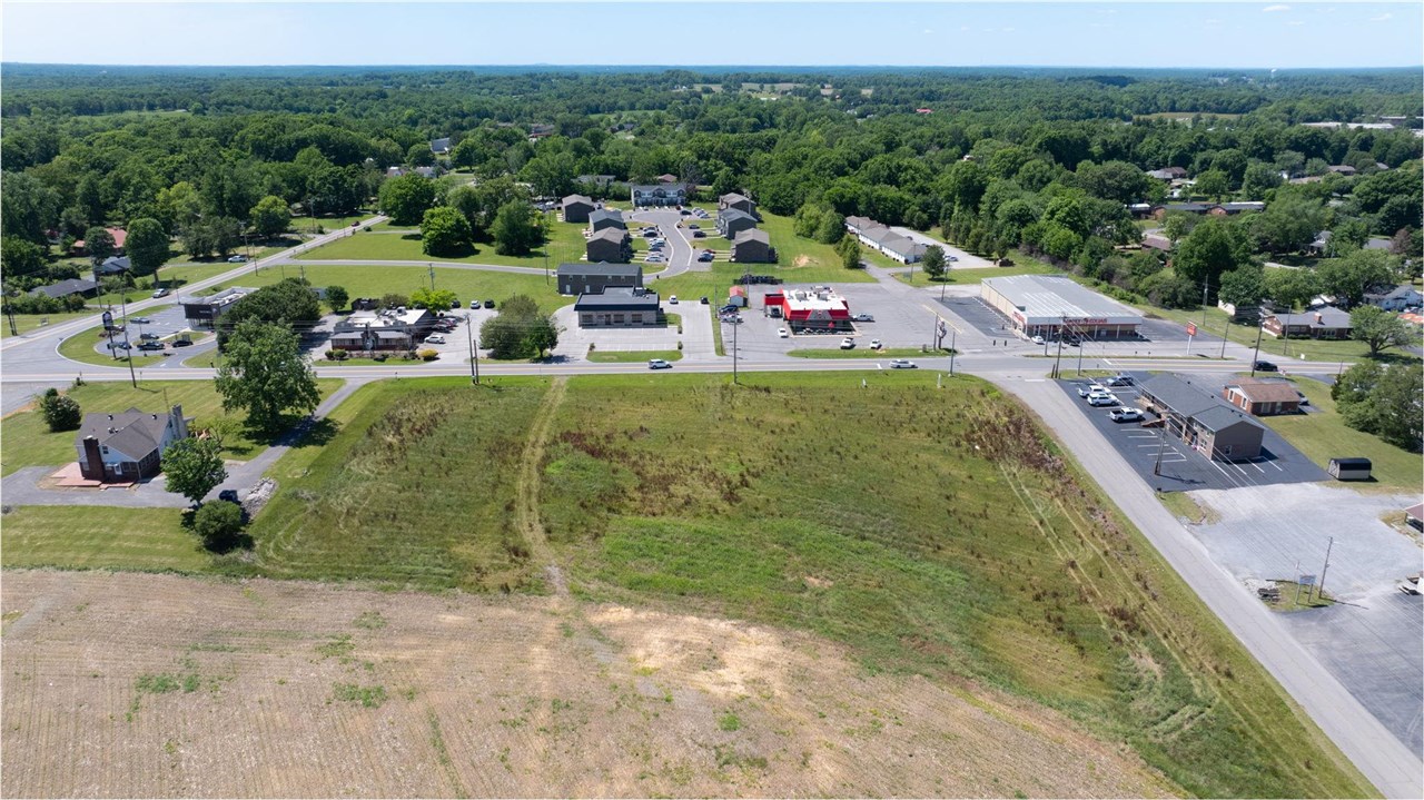 1732-2 Old Gallatin Road Property Photo 3