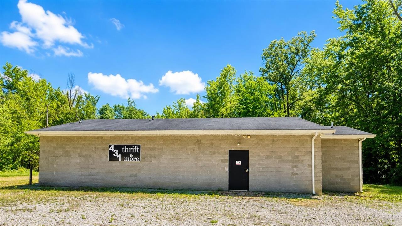 4100 Highway 431 Property Photo 1