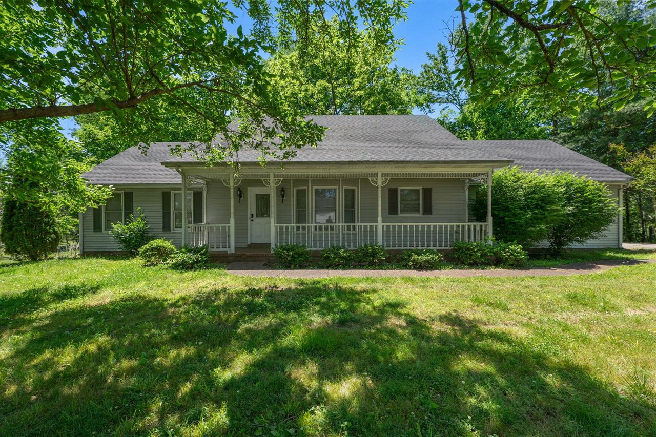 718 Old Porter Pike Property Photo 1