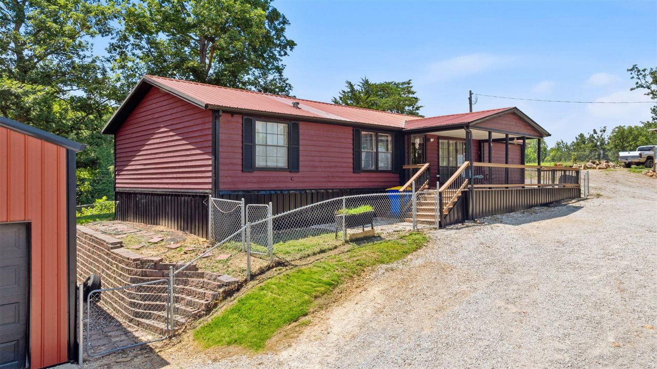 49 Reynolds Road Property Photo 1