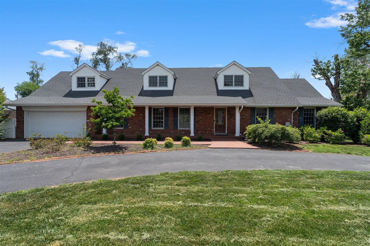 1411 Willow Way Property Photo 1