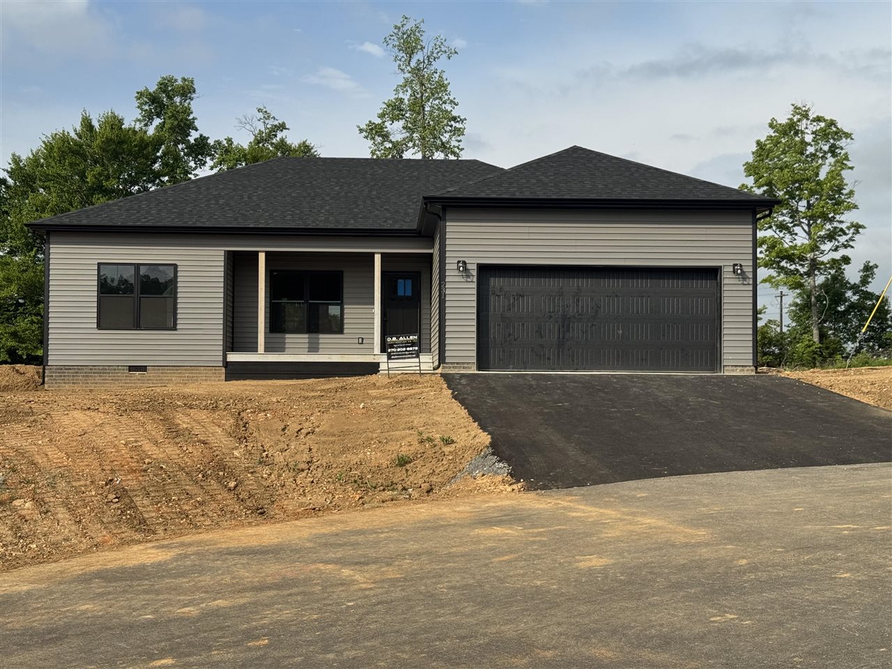 231 Buck Lane Property Photo 1