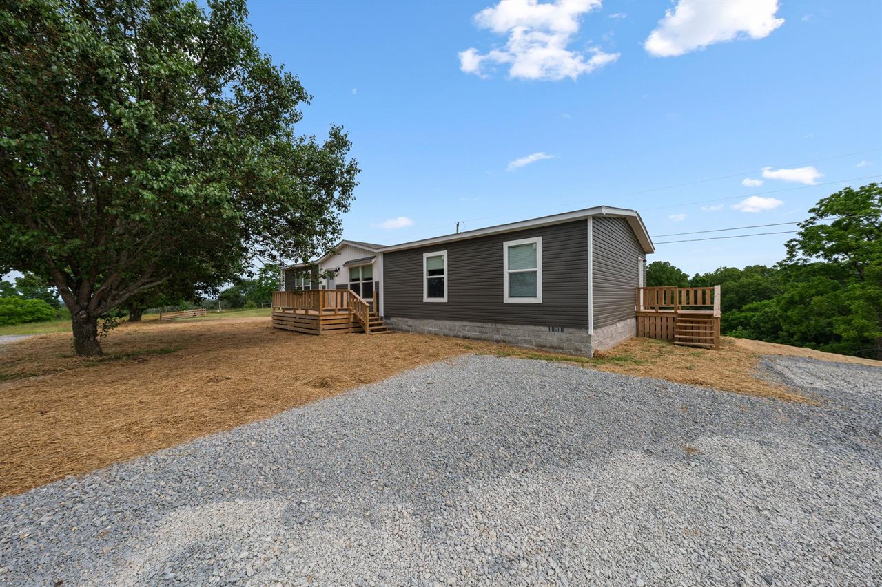 1480 Cedar Flat Curtis Road Property Photo 2