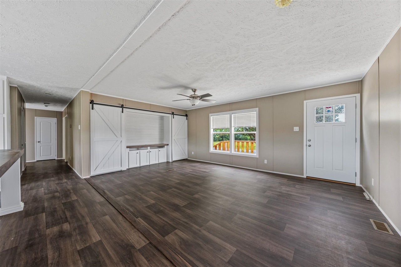 1480 Cedar Flat Curtis Road Property Photo 4