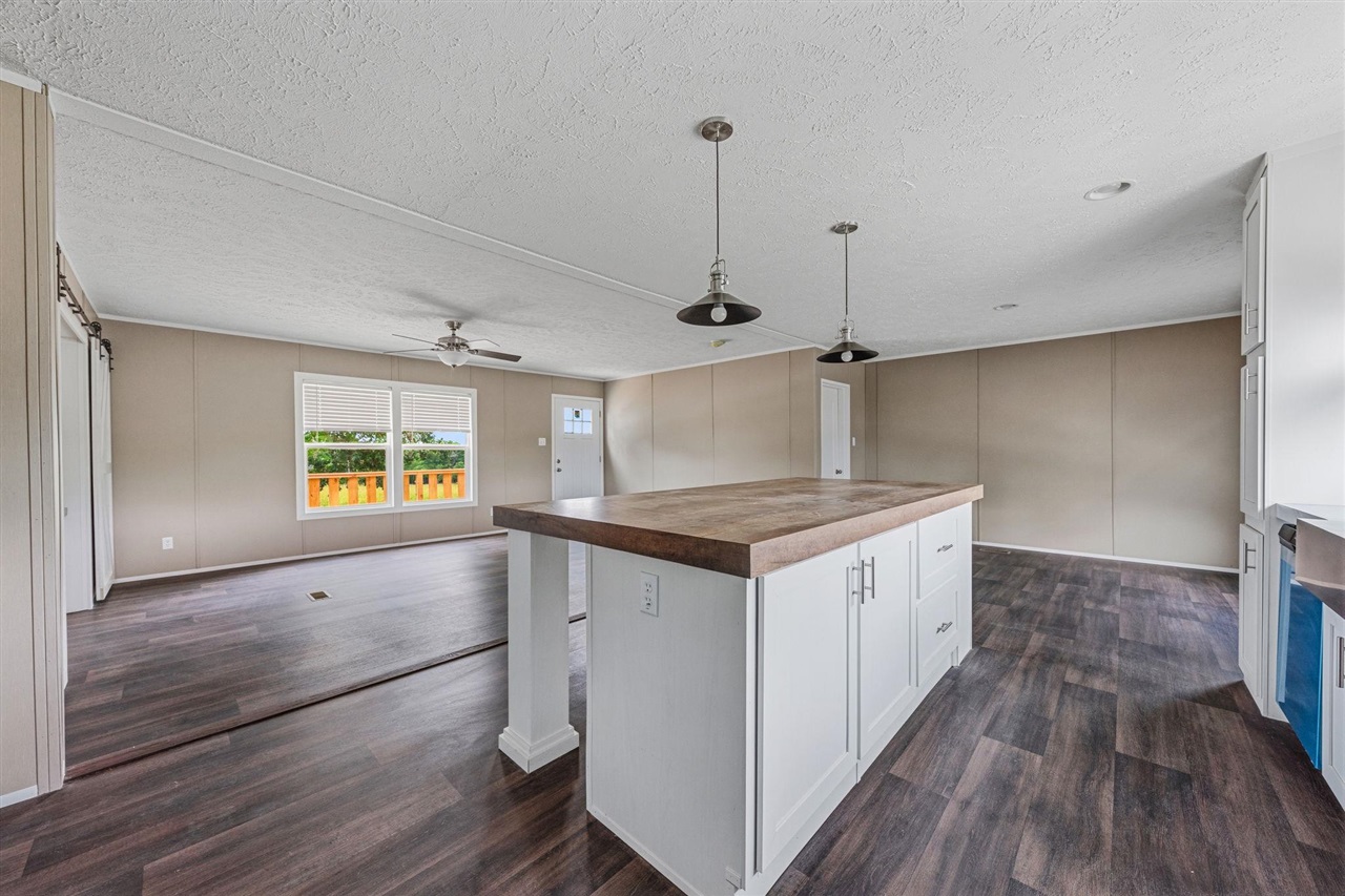 1480 Cedar Flat Curtis Road Property Photo 10