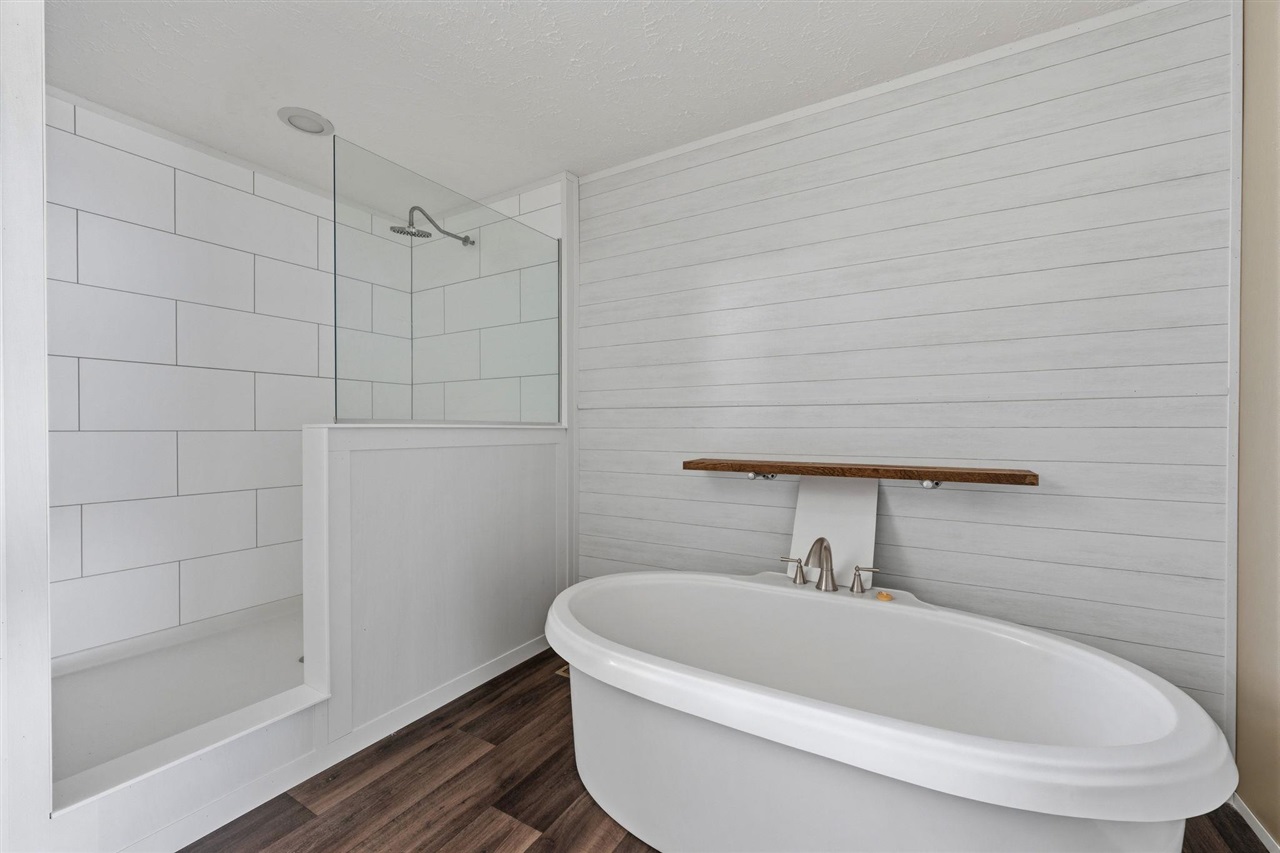 1480 Cedar Flat Curtis Road Property Photo 18