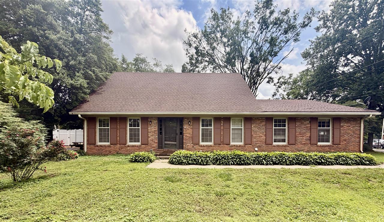 1513 Sherwood Drive Property Photo 1