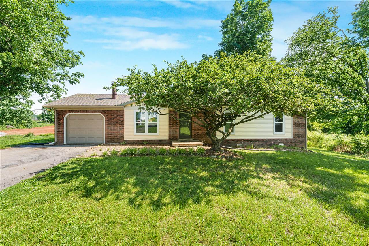 477 Clifford Way Property Photo 1
