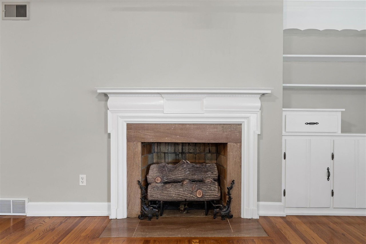 1308 Lehman Avenue Property Photo 6