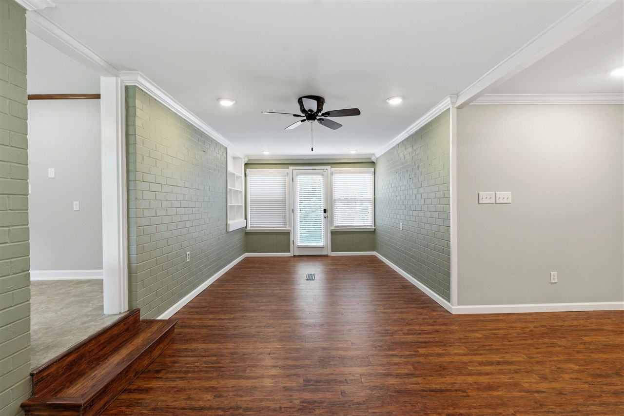 1308 Lehman Avenue Property Photo 10