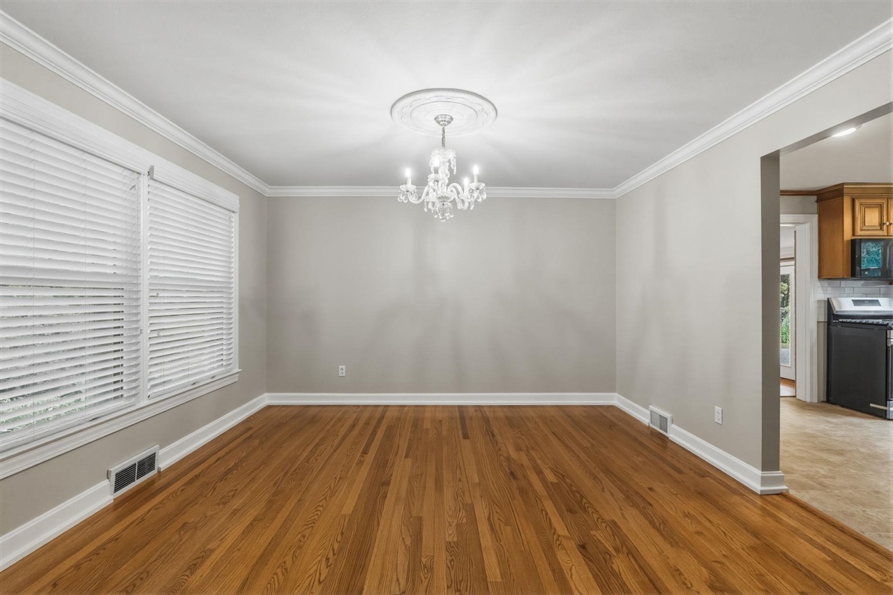 1308 Lehman Avenue Property Photo 11