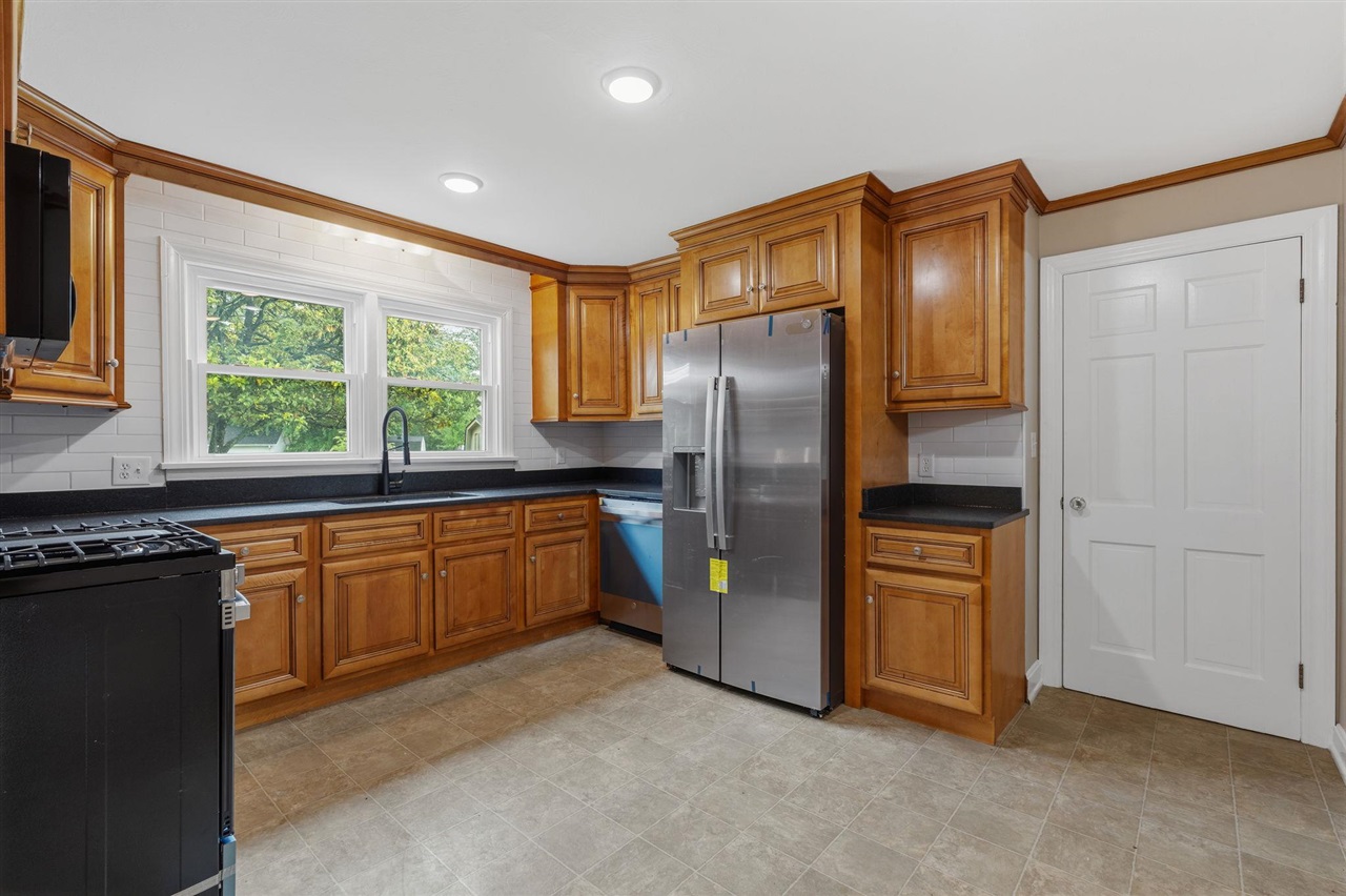 1308 Lehman Avenue Property Photo 13