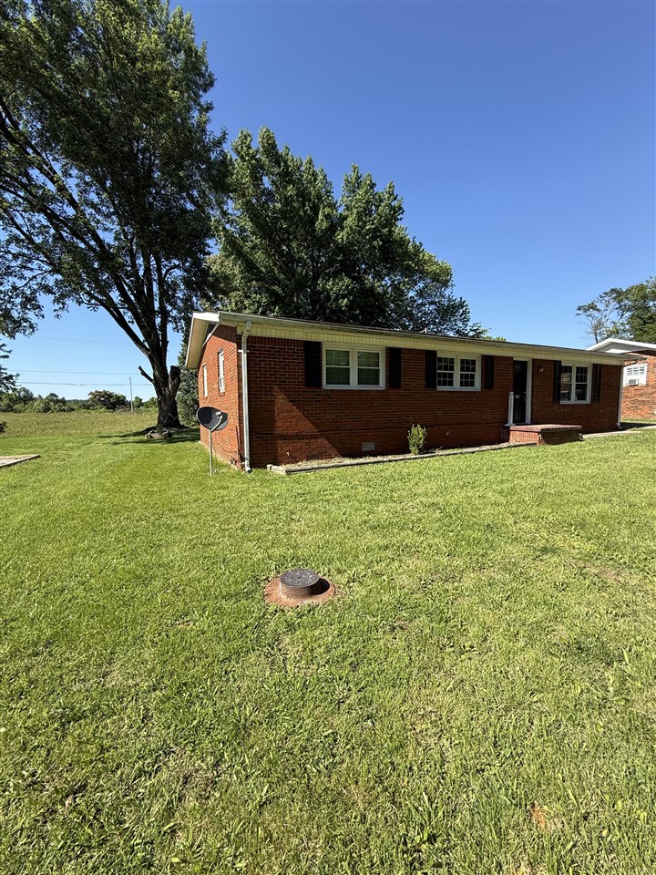 107 Sycamore Street Property Photo 32