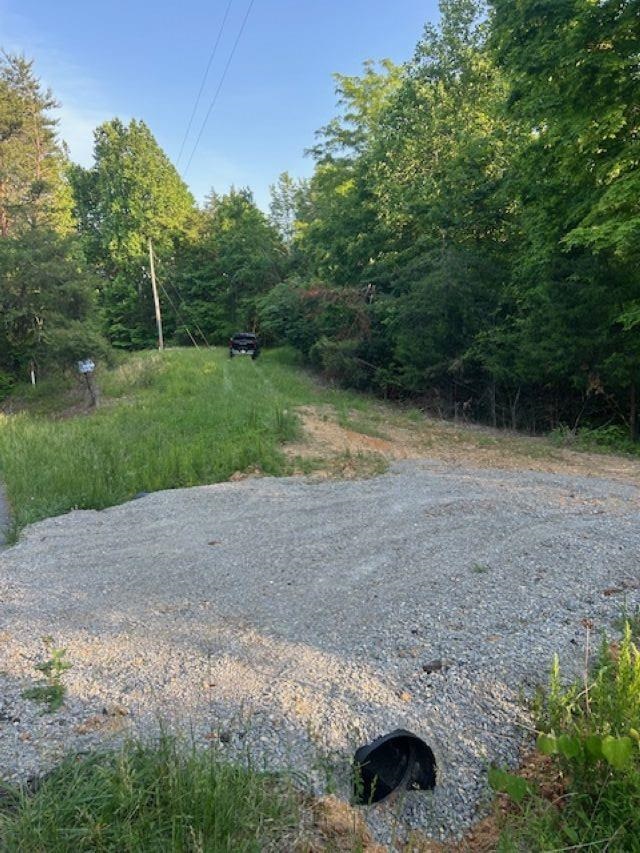 00 Greenbrier Rd Property Photo 2