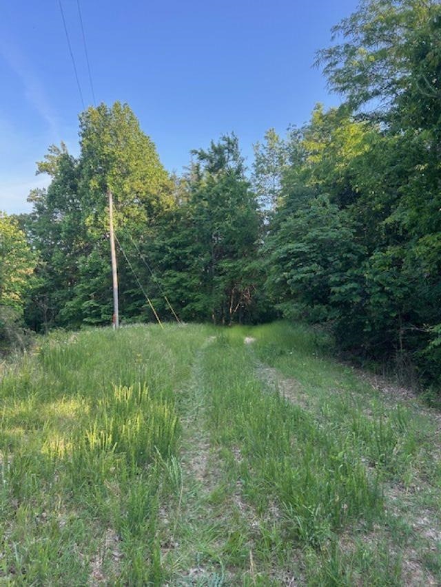 00 Greenbrier Rd Property Photo 4