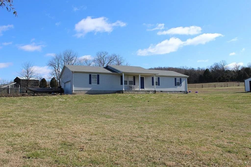 1900 Garrett Hollow Road Property Photo 1