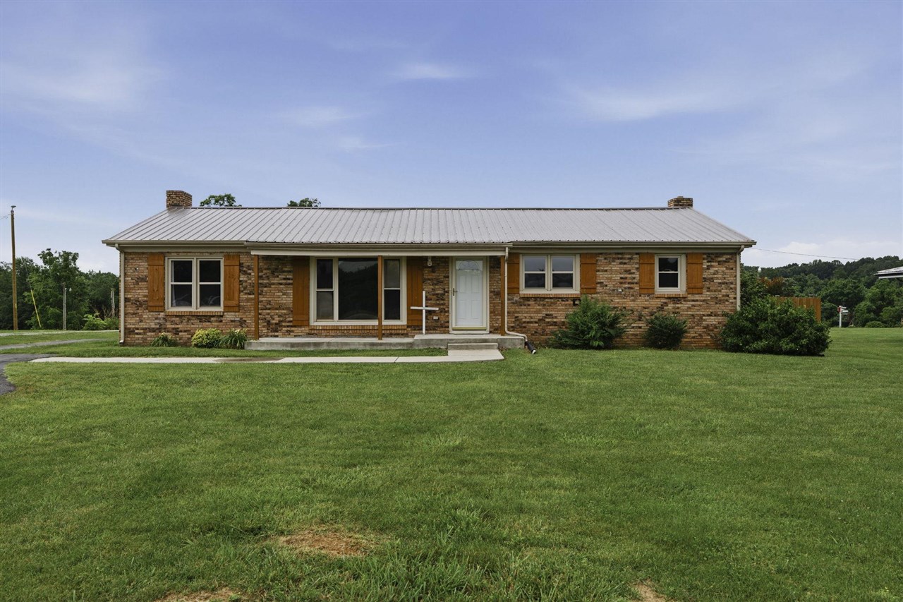 215 Temple Hill Road Property Photo 1
