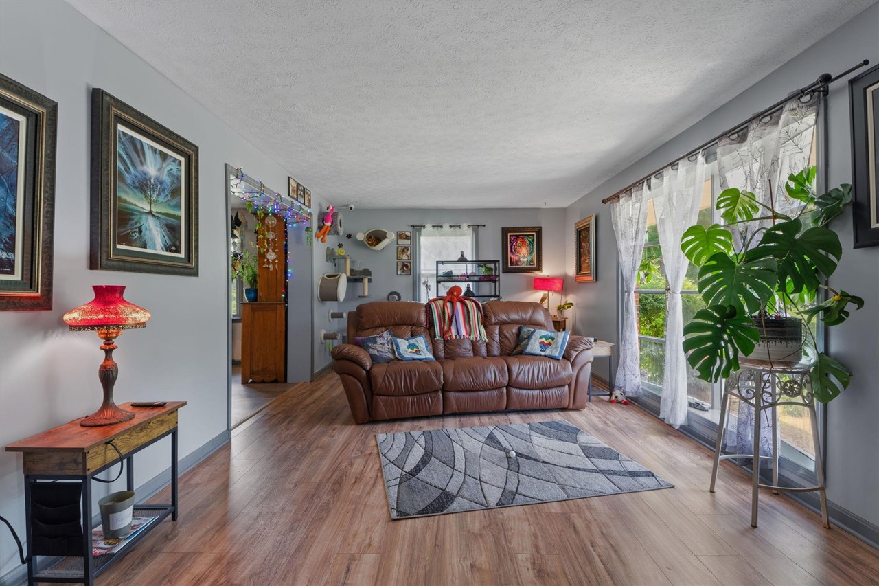 3302 Smallhouse Road Property Photo 4