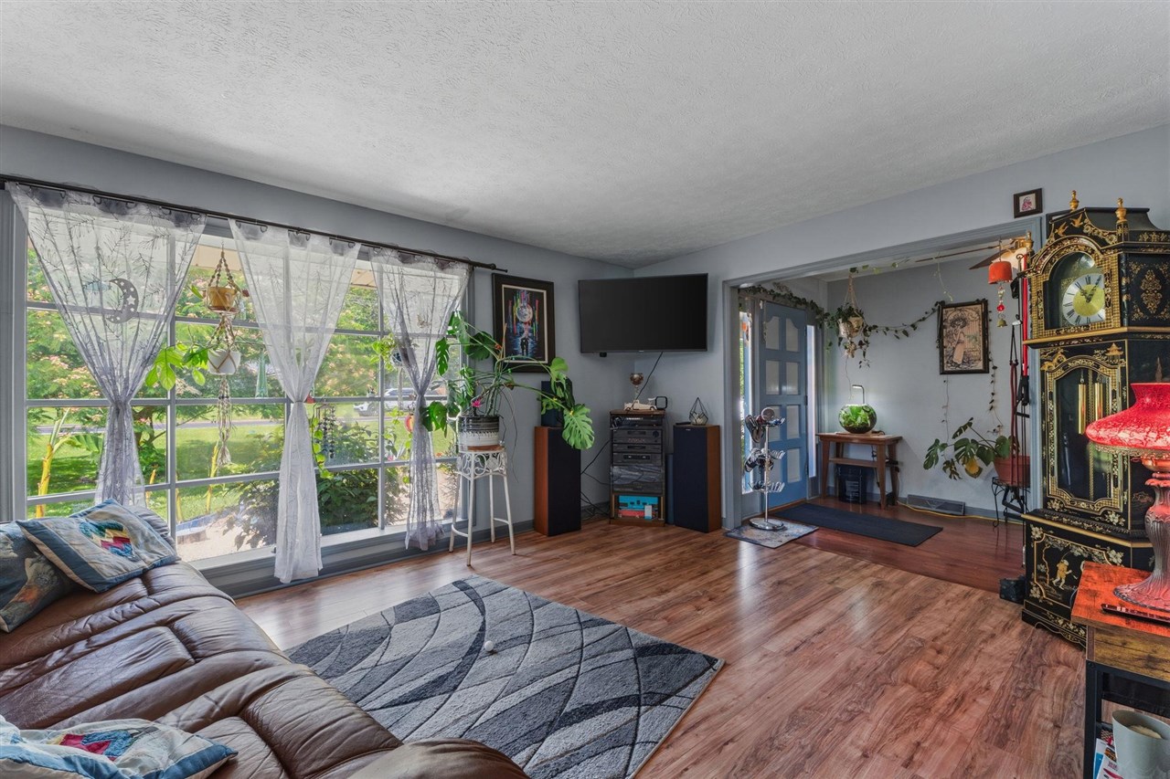 3302 Smallhouse Road Property Photo 5