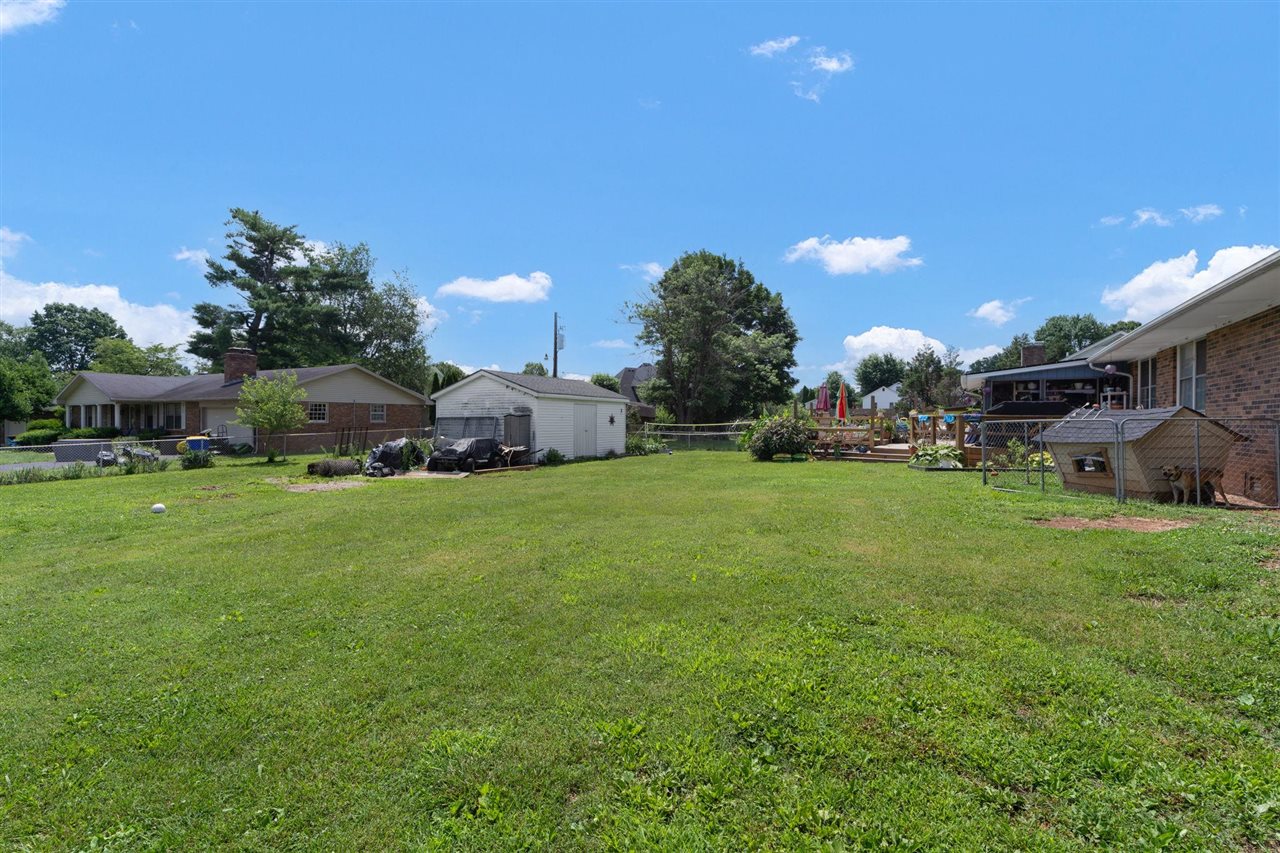 3302 Smallhouse Road Property Photo 23