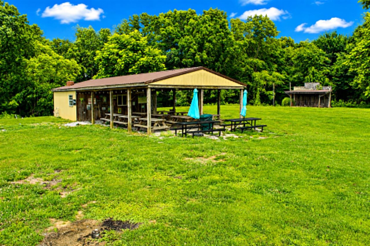 7879 Ky Hwy 259 N Property Photo 3