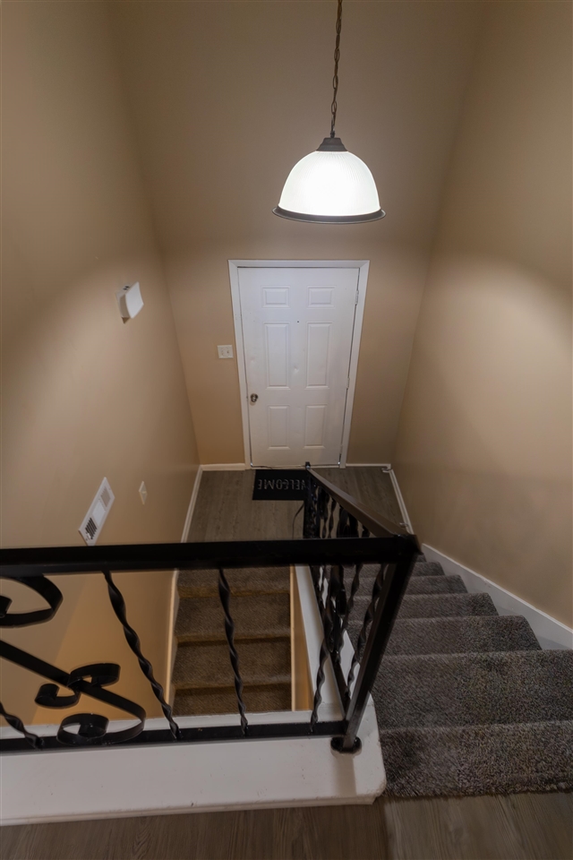 105 Windy Circle Property Photo 10