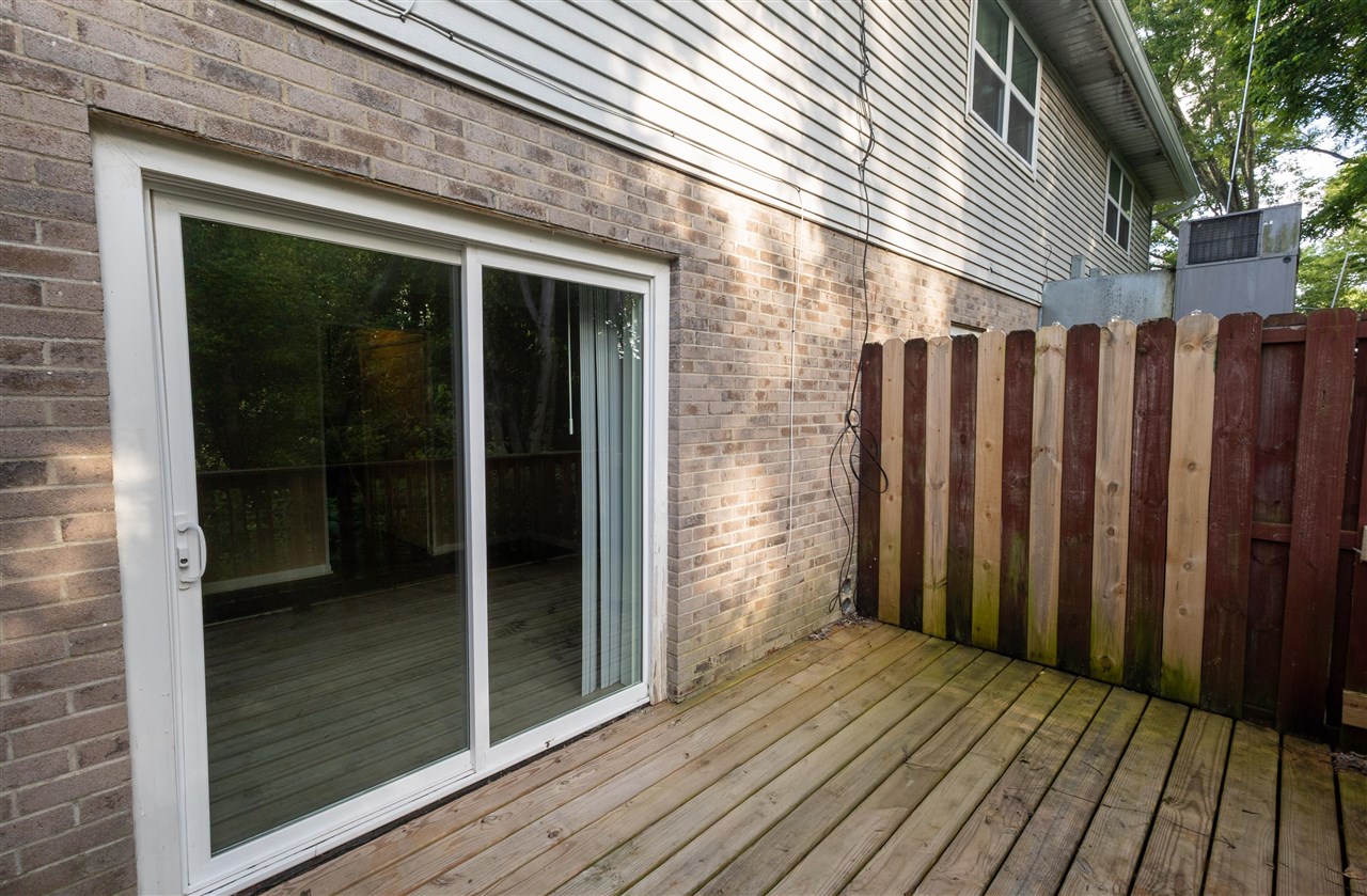 105 Windy Circle Property Photo 14