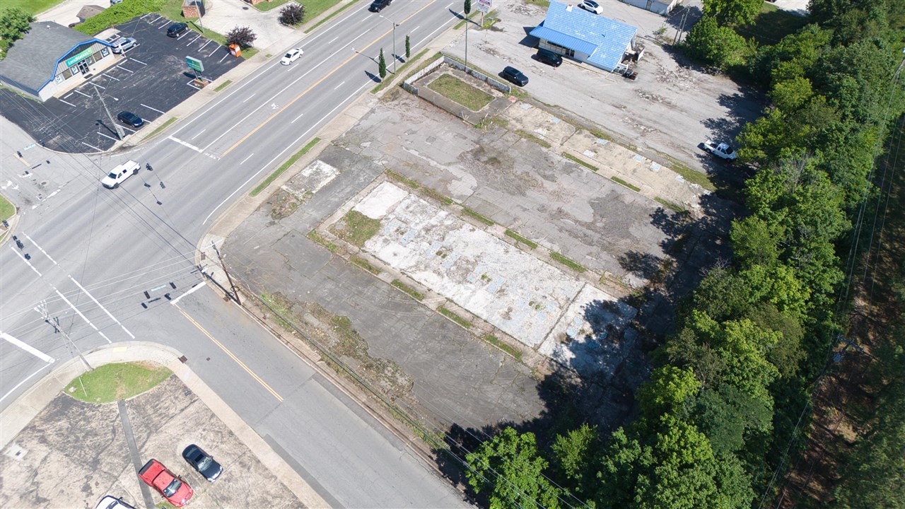 1508 Memorial Boulevard Property Photo 5