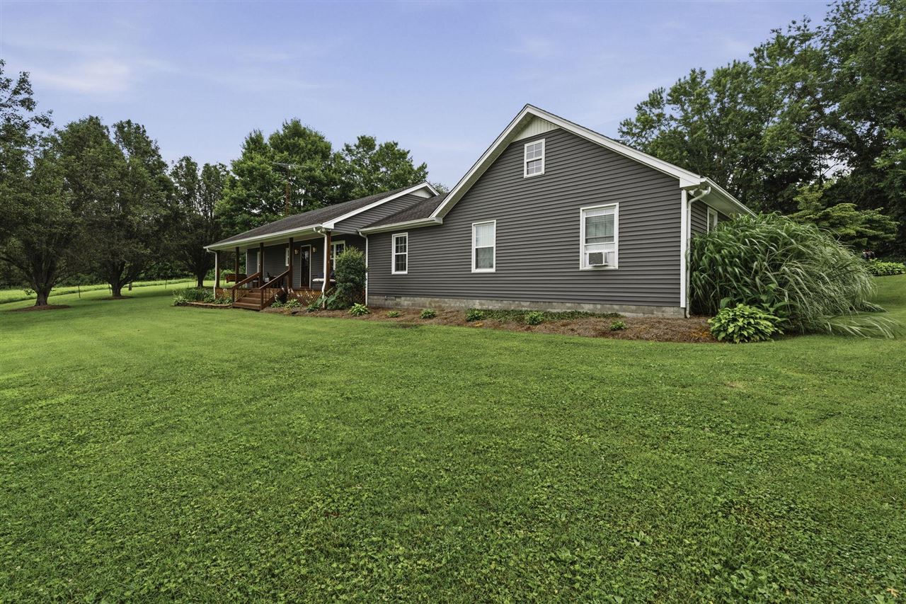 1040 Rapids Road Property Photo 2
