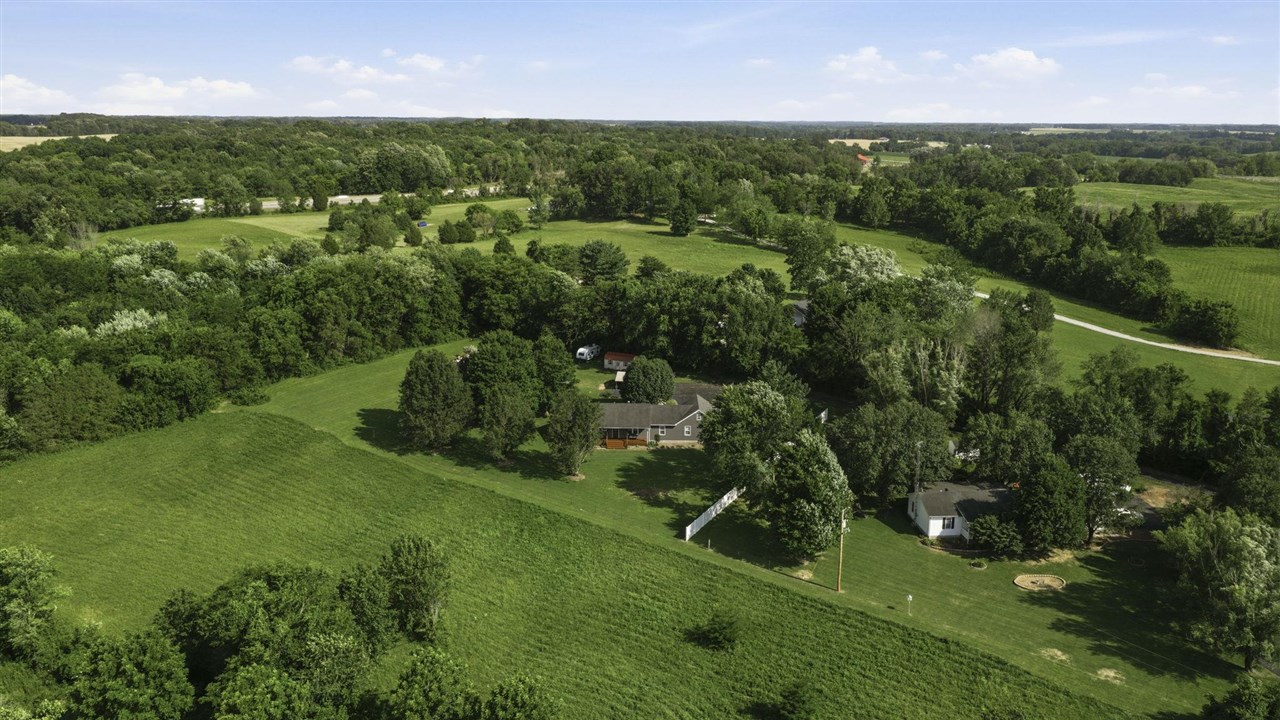 1040 Rapids Road Property Photo 31