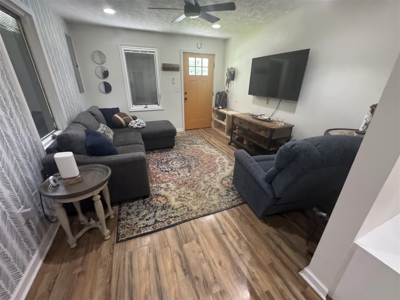 614 N Jackson Street Property Photo 9