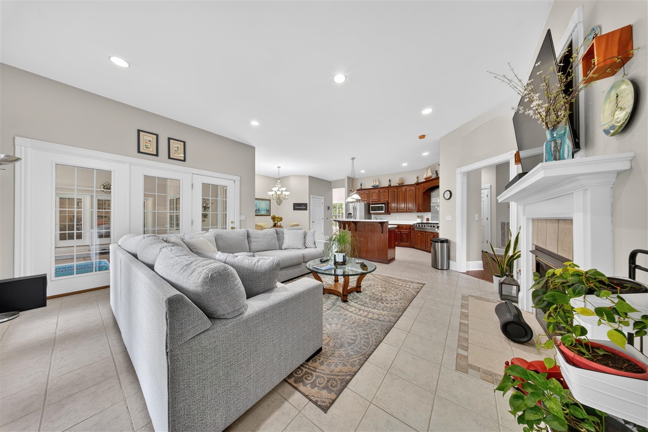 100 Tolbert Lane Property Photo 13