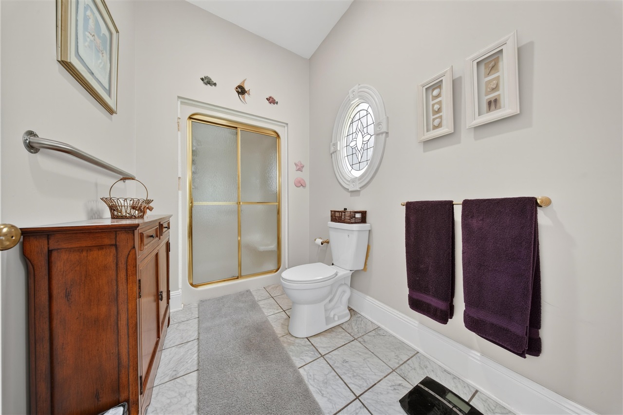 100 Tolbert Lane Property Photo 24