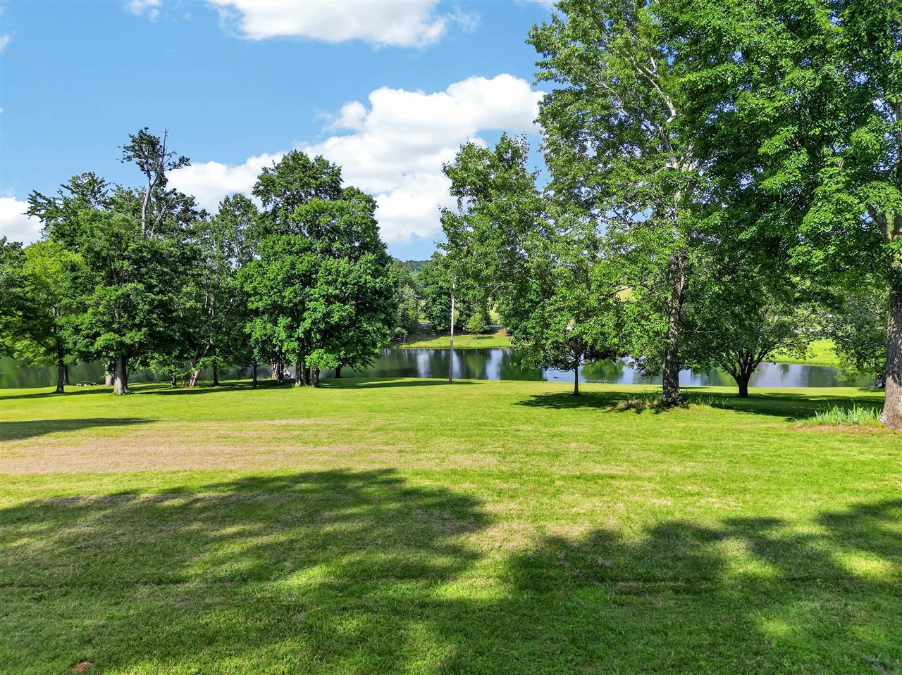 100 Tolbert Lane Property Photo 44