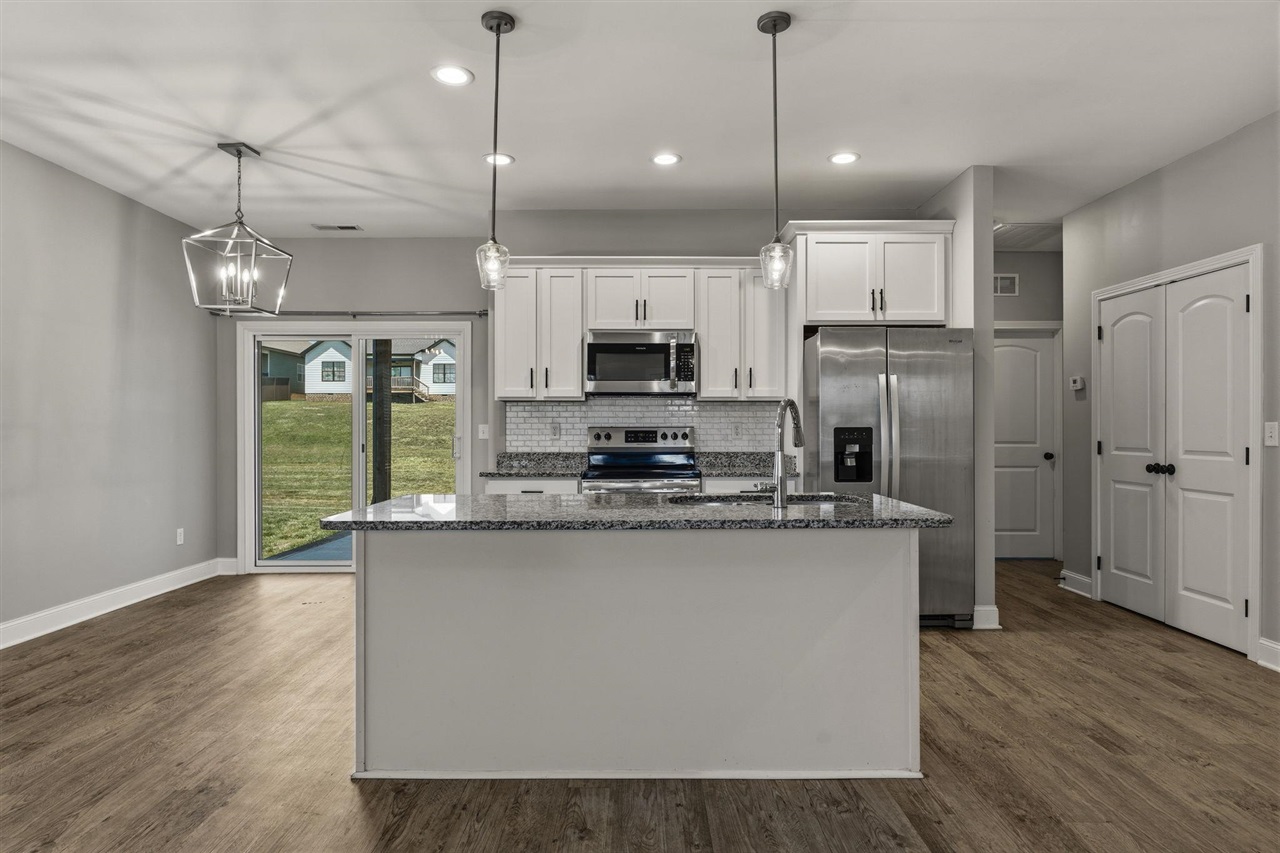 1220 Shallowford Street Property Photo 1