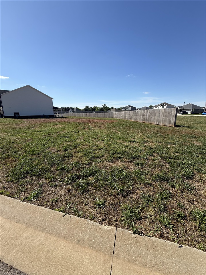 584 Yulan Circle Property Photo 1