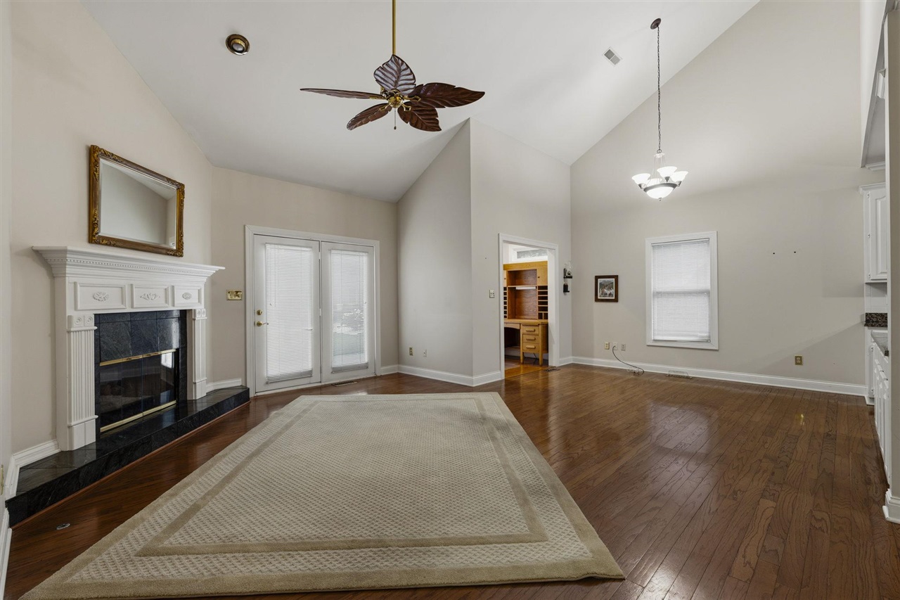 1055 St Andrews Circle Property Photo 7