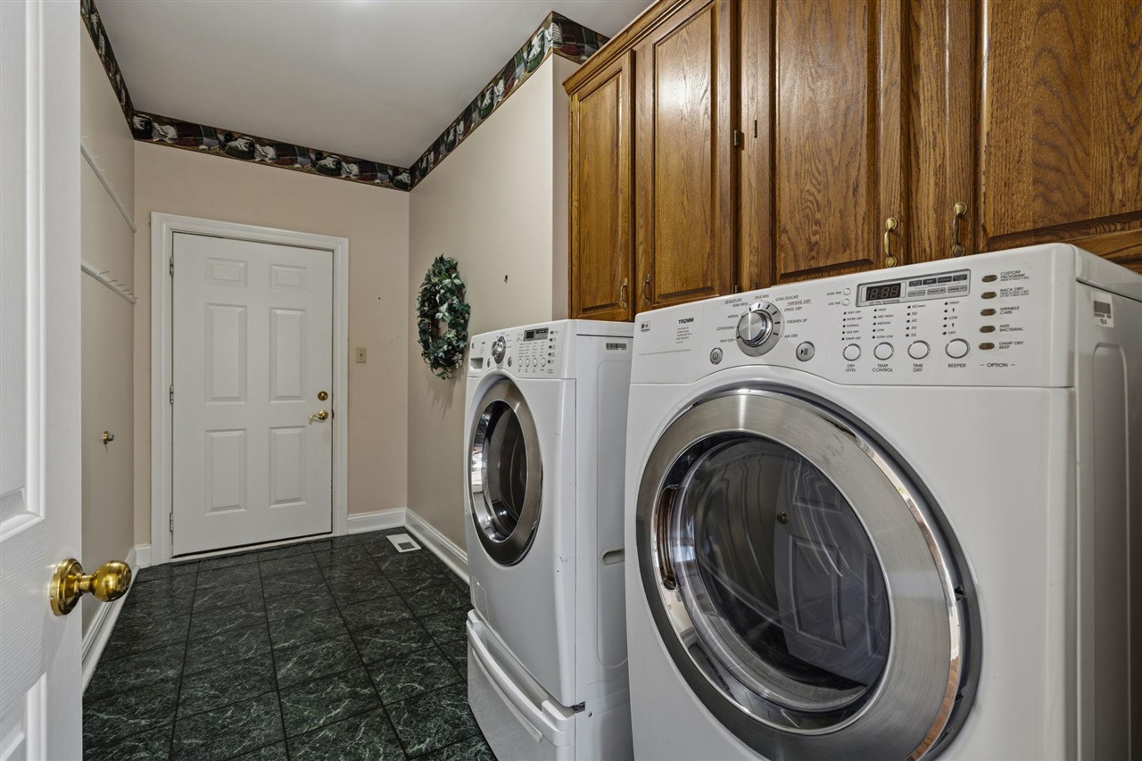 1055 St Andrews Circle Property Photo 24