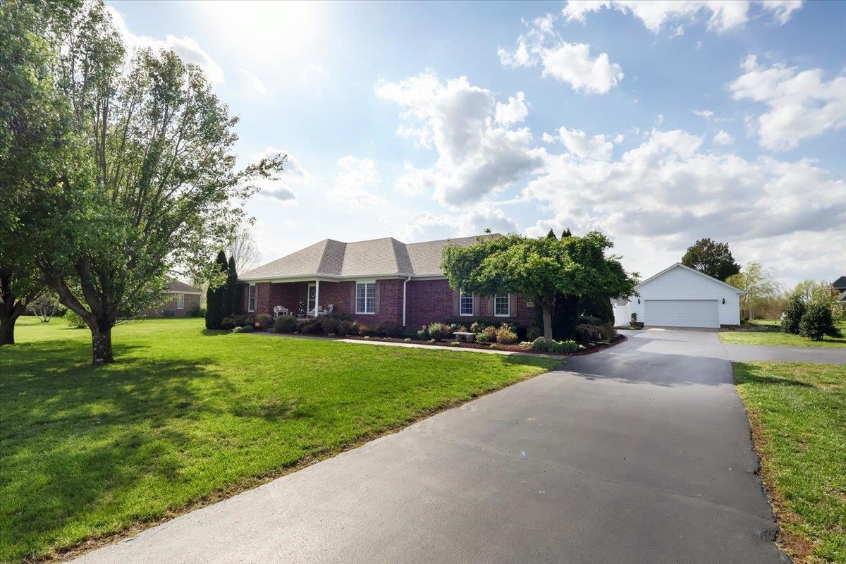 3125 Lonestar Street Property Photo 2